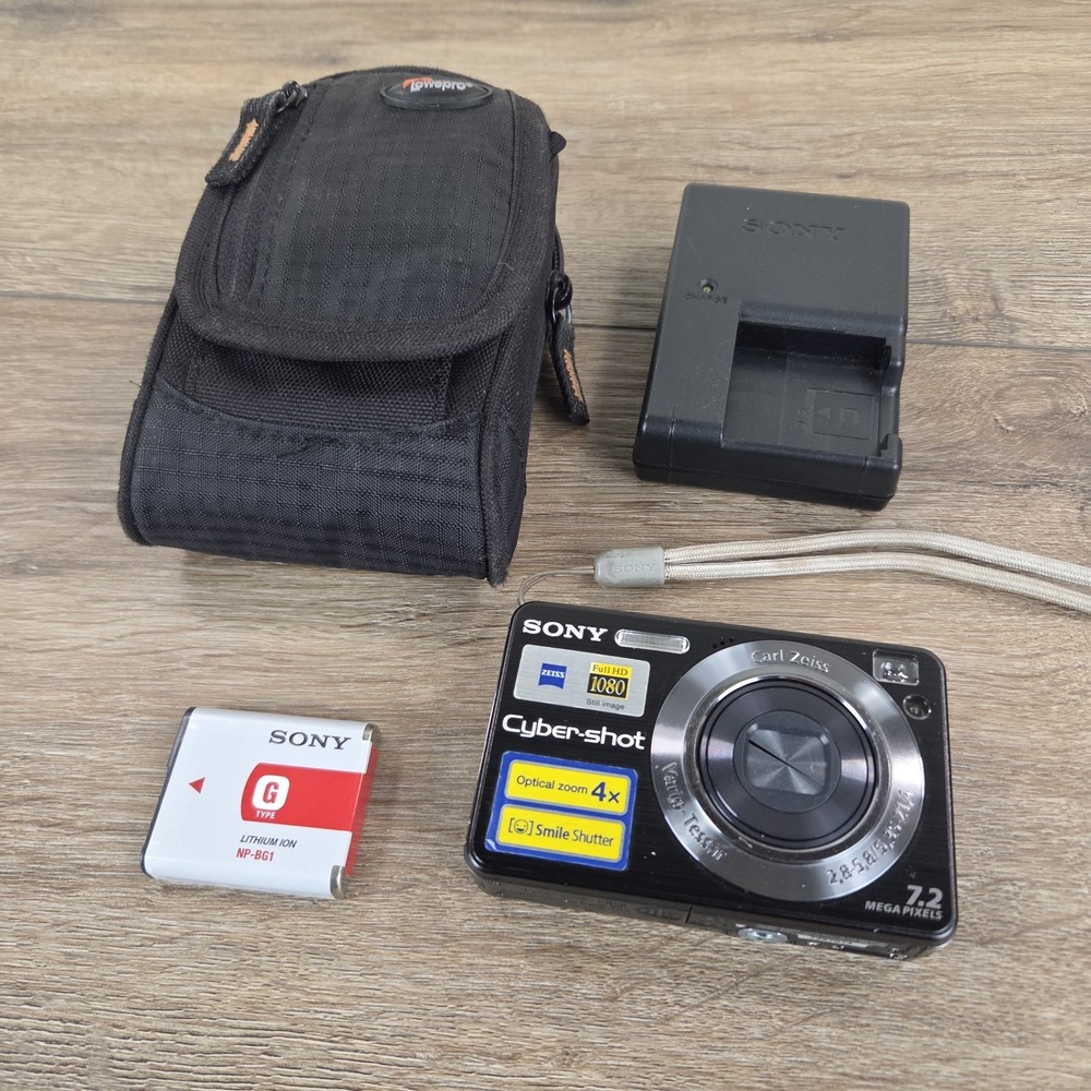 Sony Cyber-Shot DSC-W110 7.2Mpx Digital Camera w/ Charger & Battery Tested